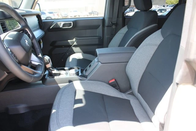 2026 Ford Bronco 6th Gen - Image 17 of 20