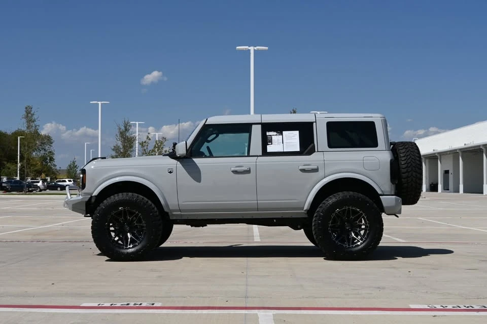 2026 Ford Bronco 6th Gen - Image 4 of 18