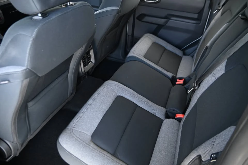 2026 Ford Bronco 6th Gen - Image 11 of 18