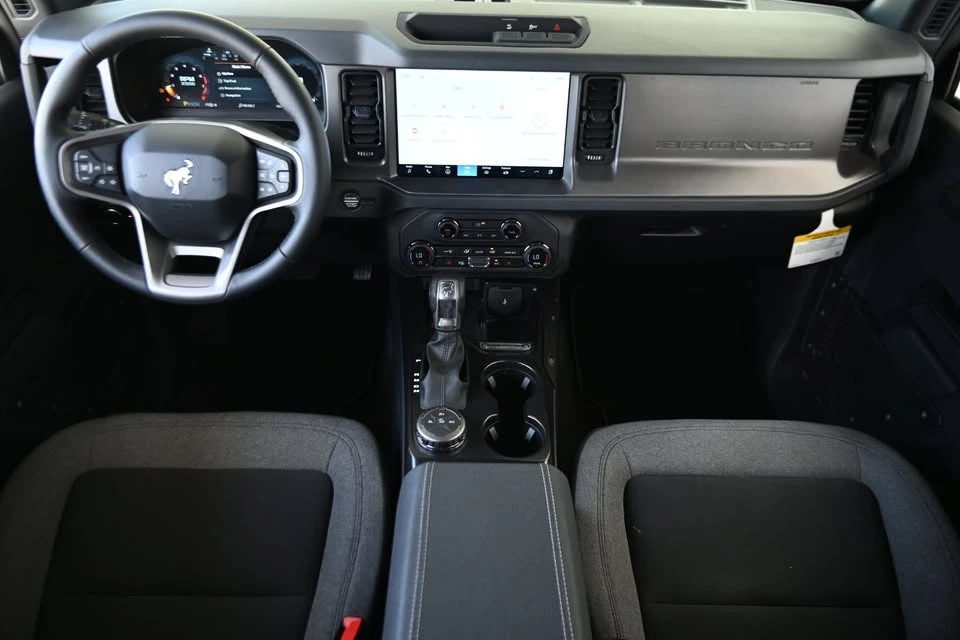 2026 Ford Bronco 6th Gen - Image 15 of 18