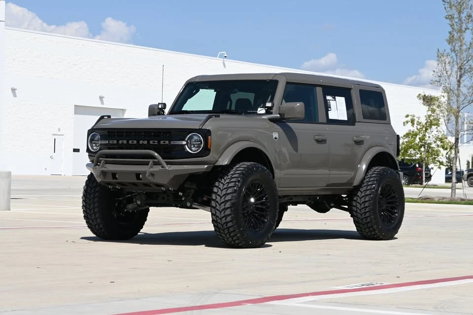 2026 Ford Bronco 6th Gen - Image 3 of 20