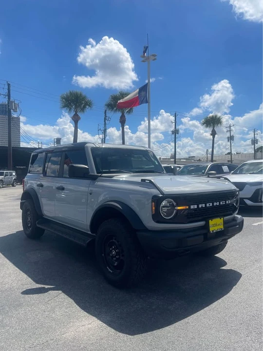 2026 Ford Bronco 6th Gen - Image 3 of 20