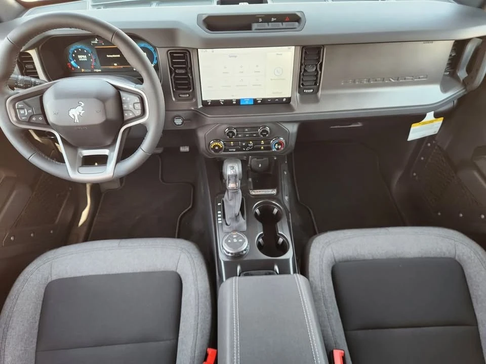 2026 Ford Bronco 6th Gen - Image 16 of 19
