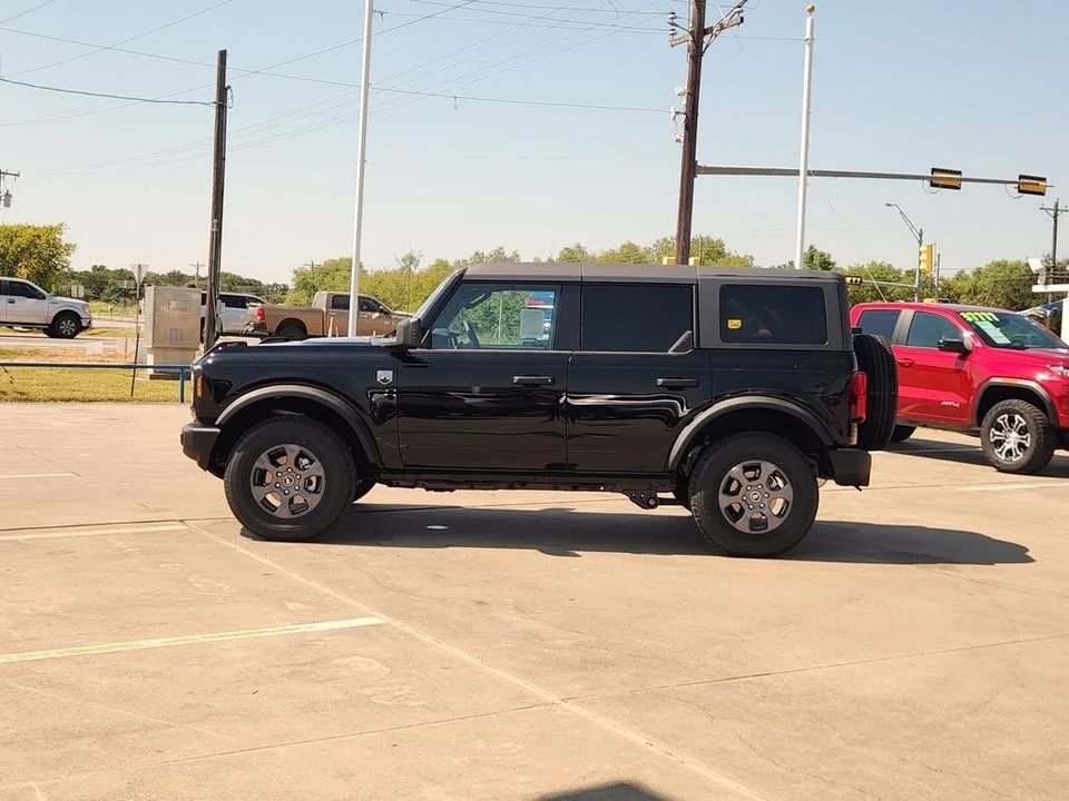 2026 Ford Bronco 6th Gen - Image 2 of 19