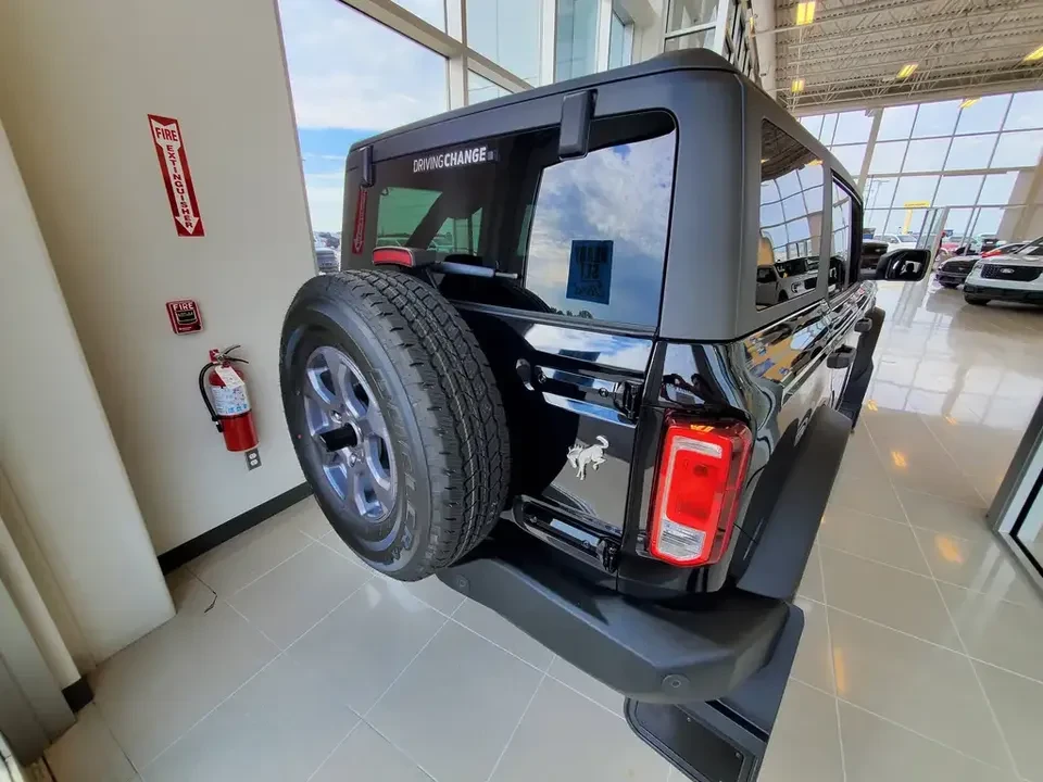 2026 Ford Bronco 6th Gen - Image 4 of 12