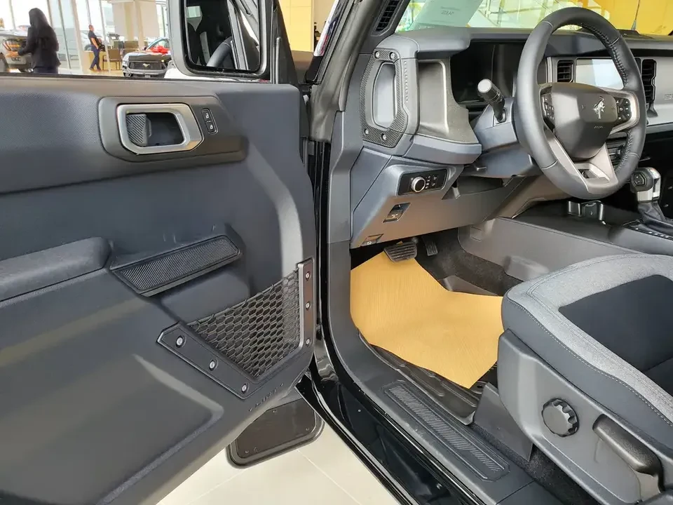 2026 Ford Bronco 6th Gen - Image 8 of 12