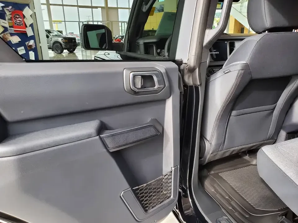 2026 Ford Bronco 6th Gen - Image 11 of 12
