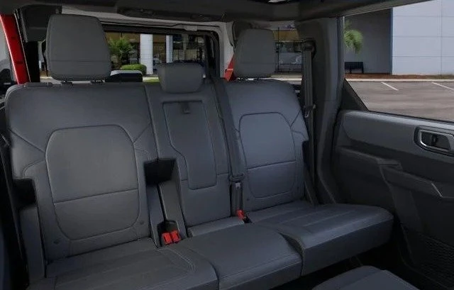 2026 Ford Bronco 6th Gen - Image 10 of 10