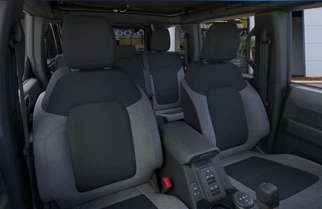 2026 Ford Bronco 6th Gen - Image 9 of 10