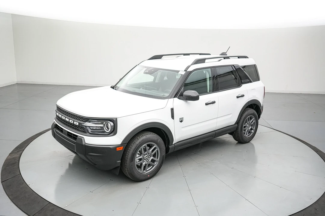 2026 Ford Bronco 6th Gen - Image 9 of 24