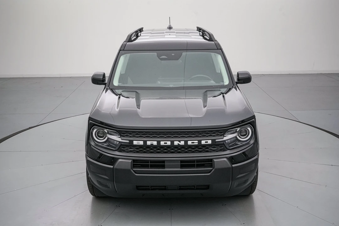 2026 Ford Bronco 6th Gen - Image 10 of 30