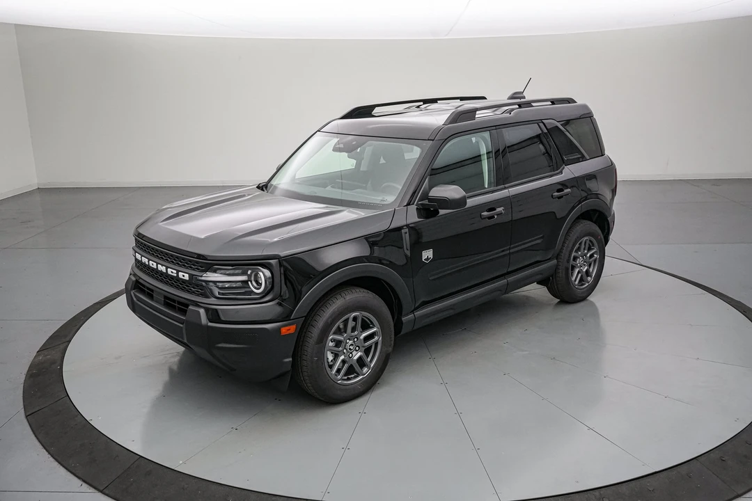 2026 Ford Bronco 6th Gen - Image 9 of 30