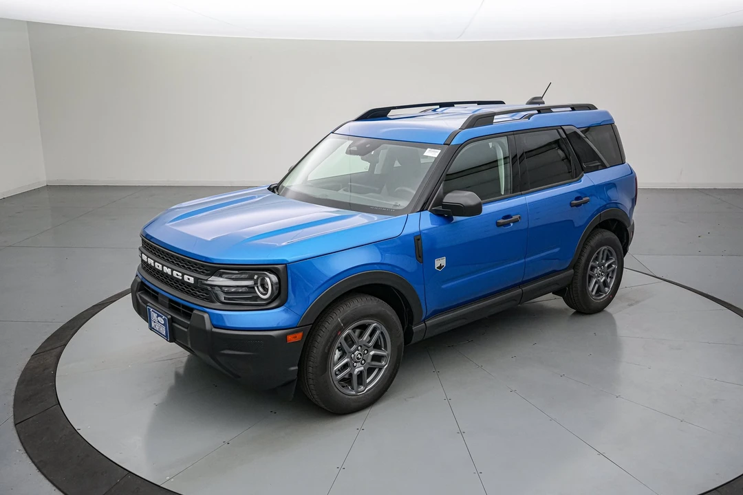 2026 Ford Bronco 6th Gen - Image 9 of 27