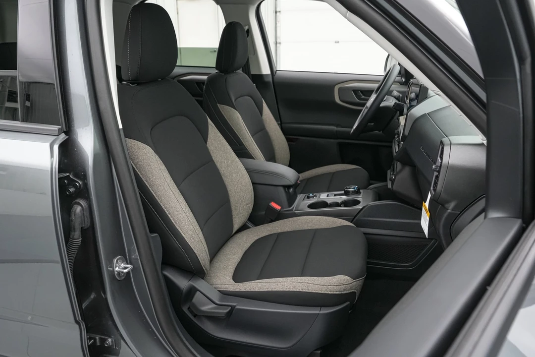 2026 Ford Bronco 6th Gen - Image 25 of 28