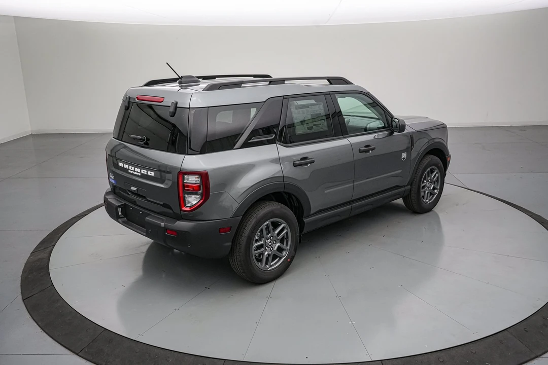 2026 Ford Bronco 6th Gen - Image 5 of 28