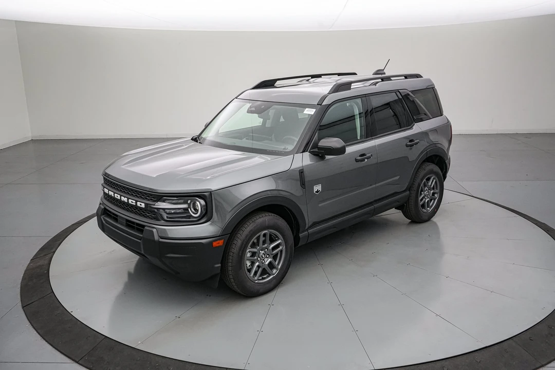 2026 Ford Bronco 6th Gen - Image 9 of 28