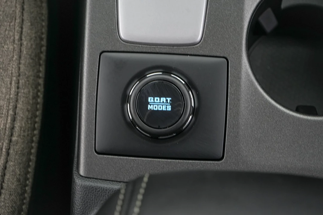 2026 Ford Bronco 6th Gen - Image 18 of 28
