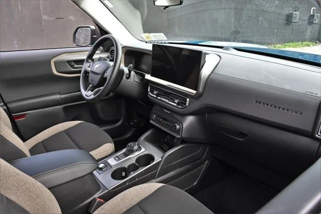 2026 Ford Bronco 6th Gen - Image 14 of 21