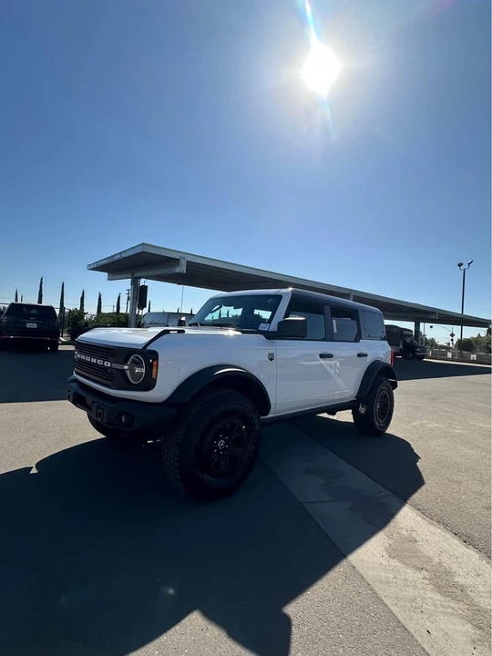 2026 Ford Bronco 6th Gen - Image 4 of 10