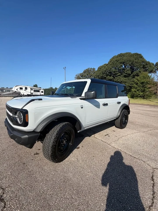 2026 Ford Bronco 6th Gen - Image 2 of 17