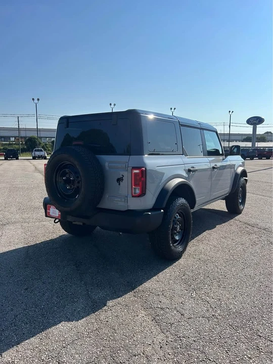2026 Ford Bronco 6th Gen - Image 4 of 10