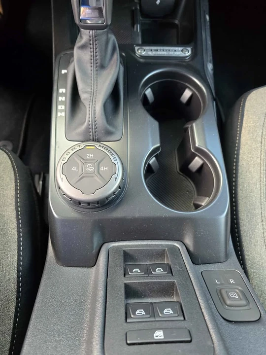 2026 Ford Bronco 6th Gen - Image 13 of 16