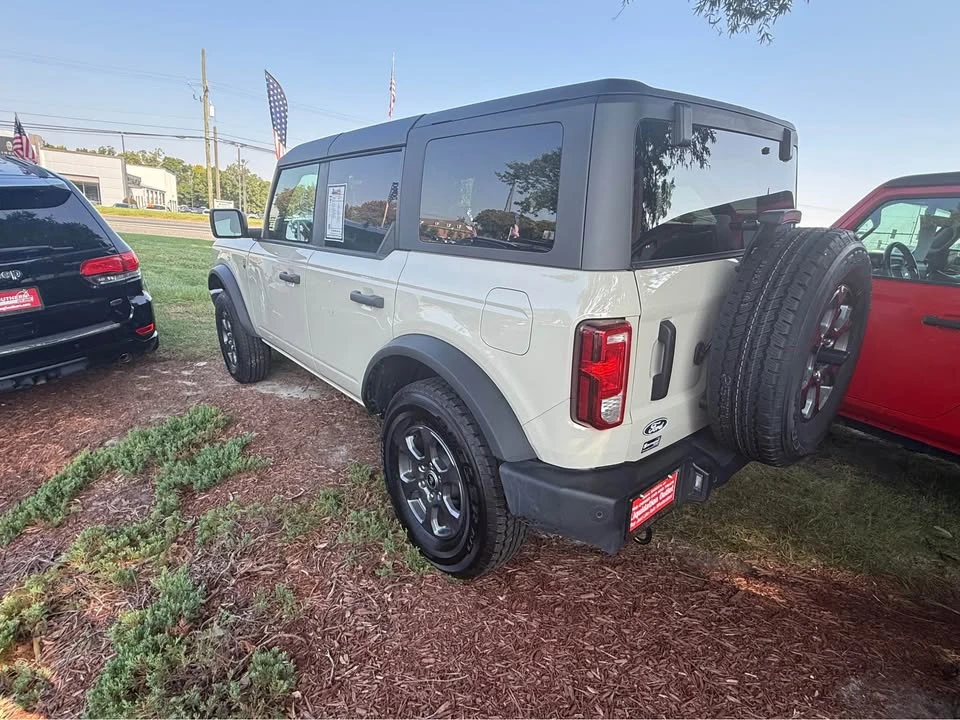 2026 Ford Bronco 6th Gen - Image 2 of 3