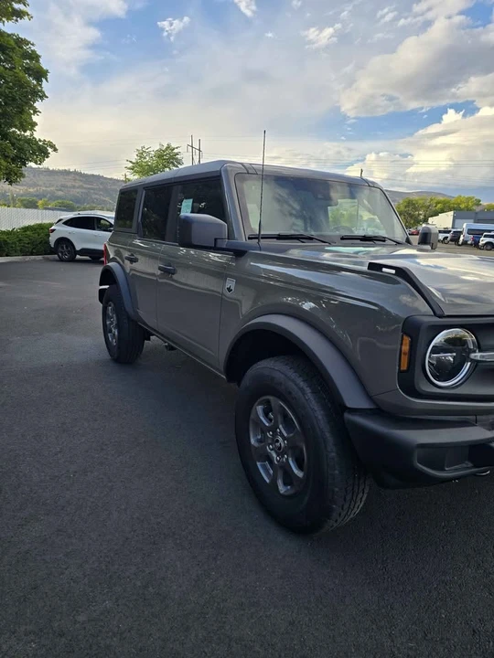 2026 Ford Bronco 6th Gen - Image 4 of 16