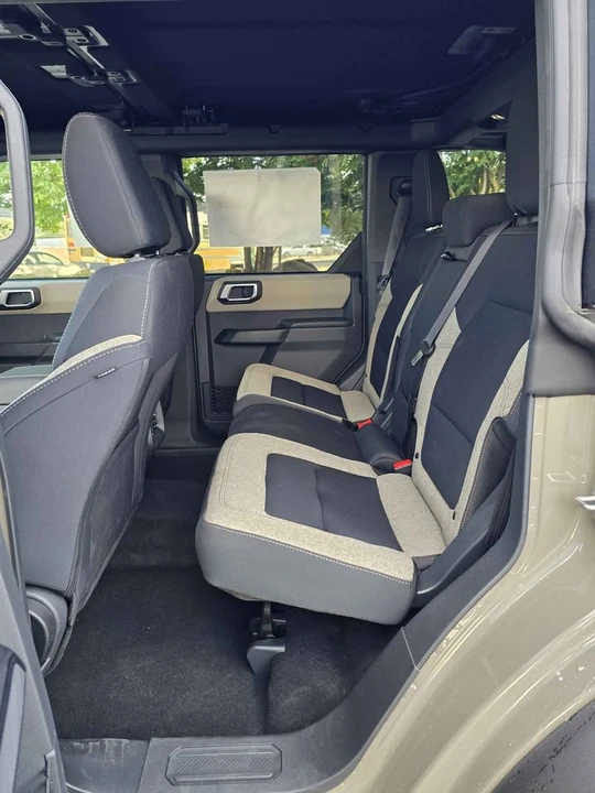 2026 Ford Bronco 6th Gen - Image 15 of 16