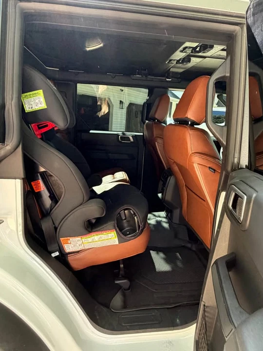 2026 Ford Bronco 6th Gen - Image 12 of 14
