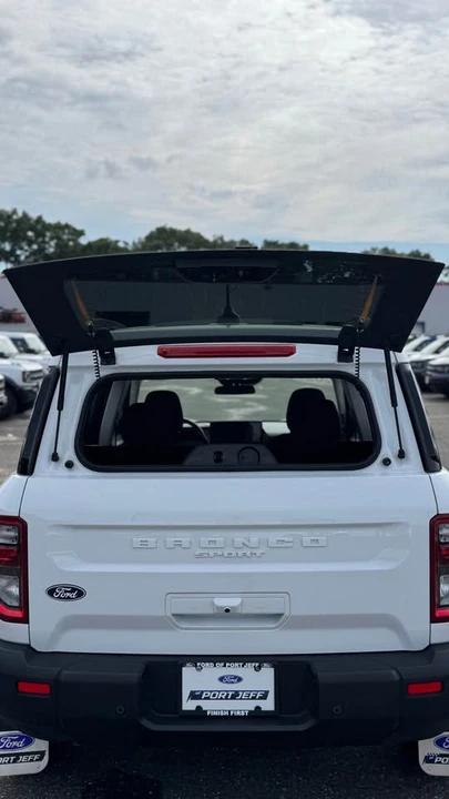 2026 Ford Bronco 6th Gen - Image 17 of 20