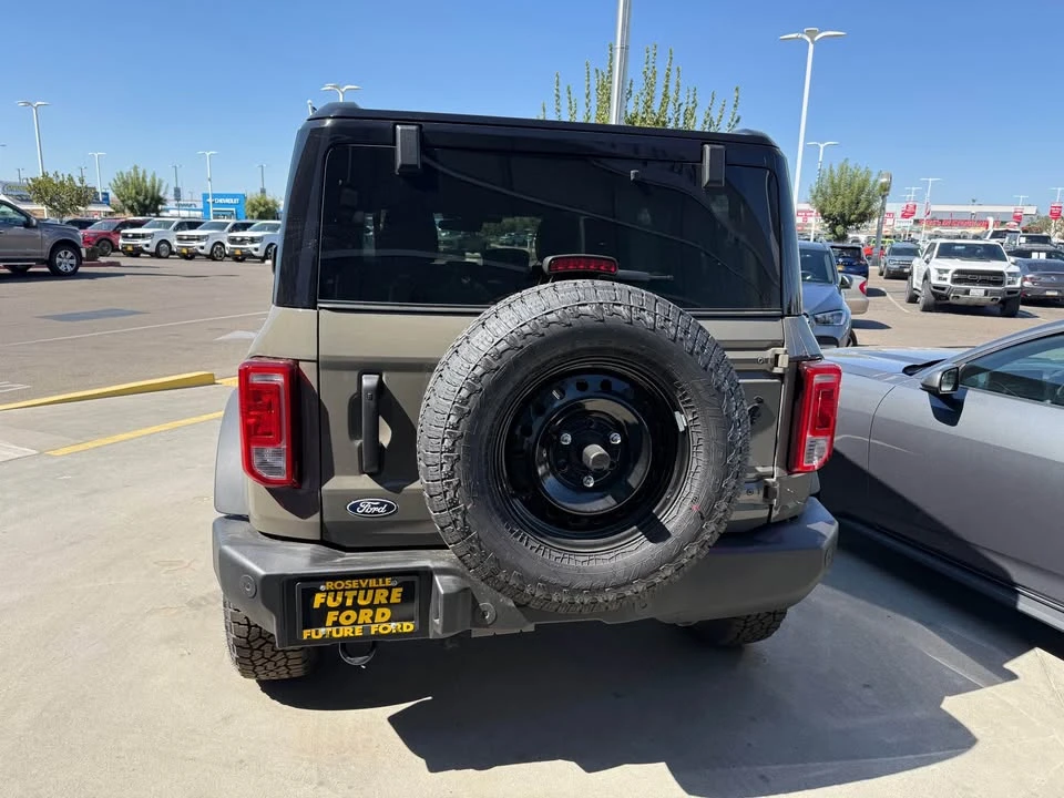 2026 Ford Bronco 6th Gen - Image 2 of 10