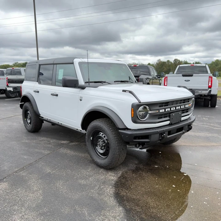 2026 Ford Bronco 6th Gen - Image 2 of 9