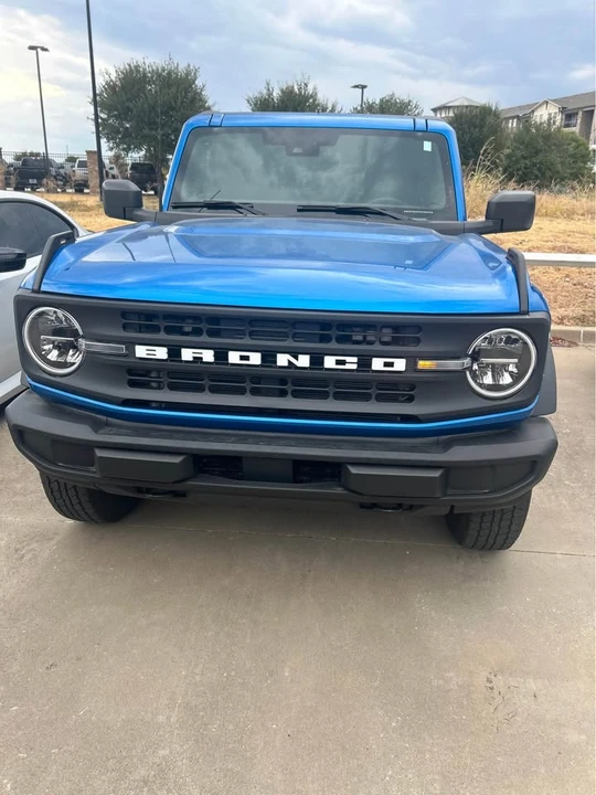 2026 Ford Bronco 6th Gen - Image 2 of 10