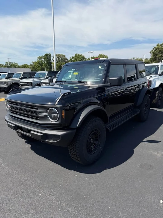 2026 Ford Bronco 6th Gen - Image 11 of 11