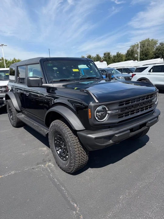 2026 Ford Bronco 6th Gen - Image 11 of 13