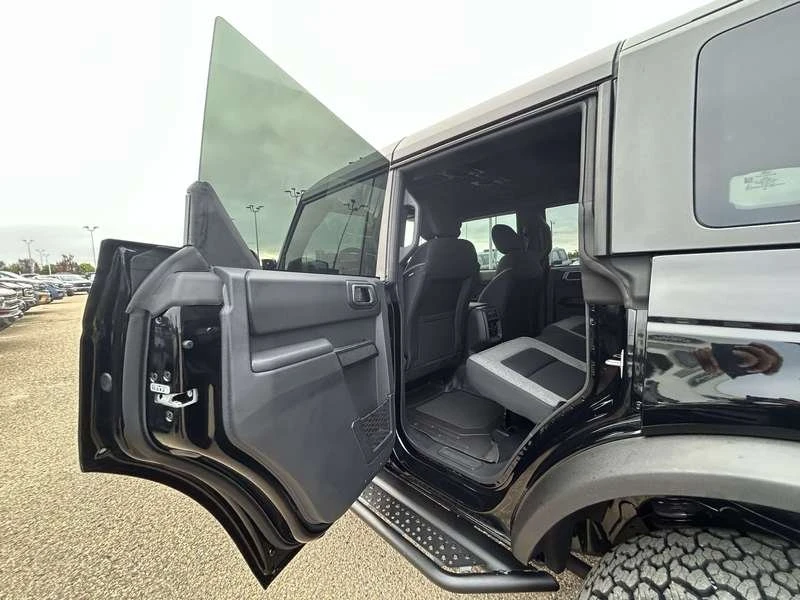 2026 Ford Bronco 6th Gen - Image 16 of 20