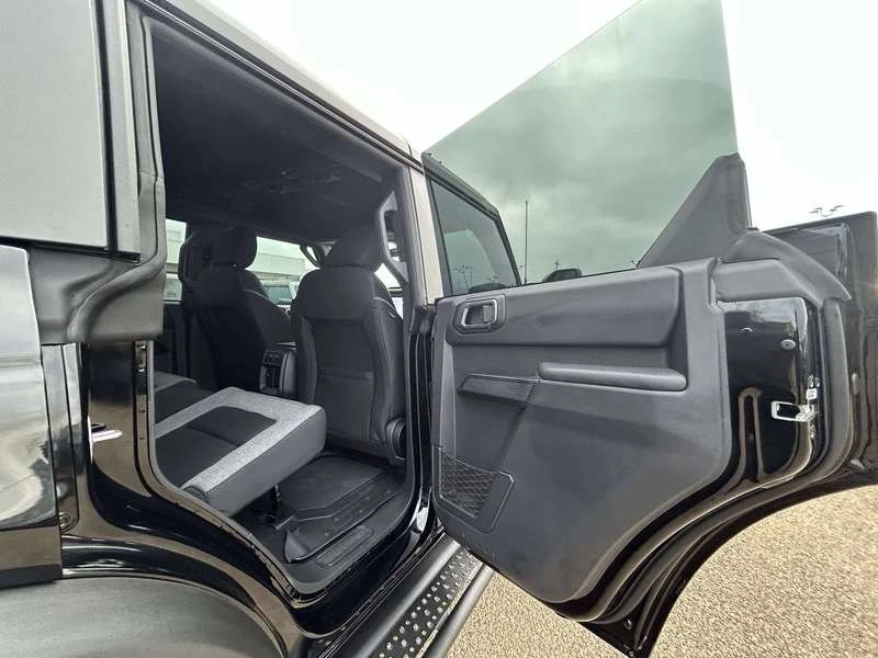 2026 Ford Bronco 6th Gen - Image 19 of 20