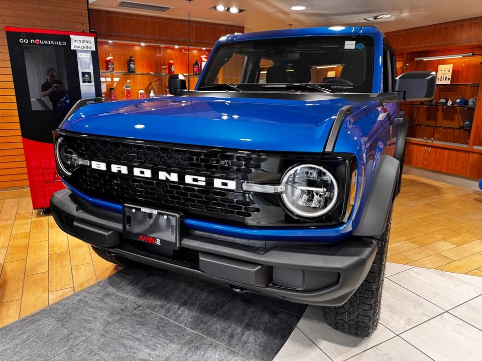 2026 Ford Bronco 6th Gen - Image 2 of 8