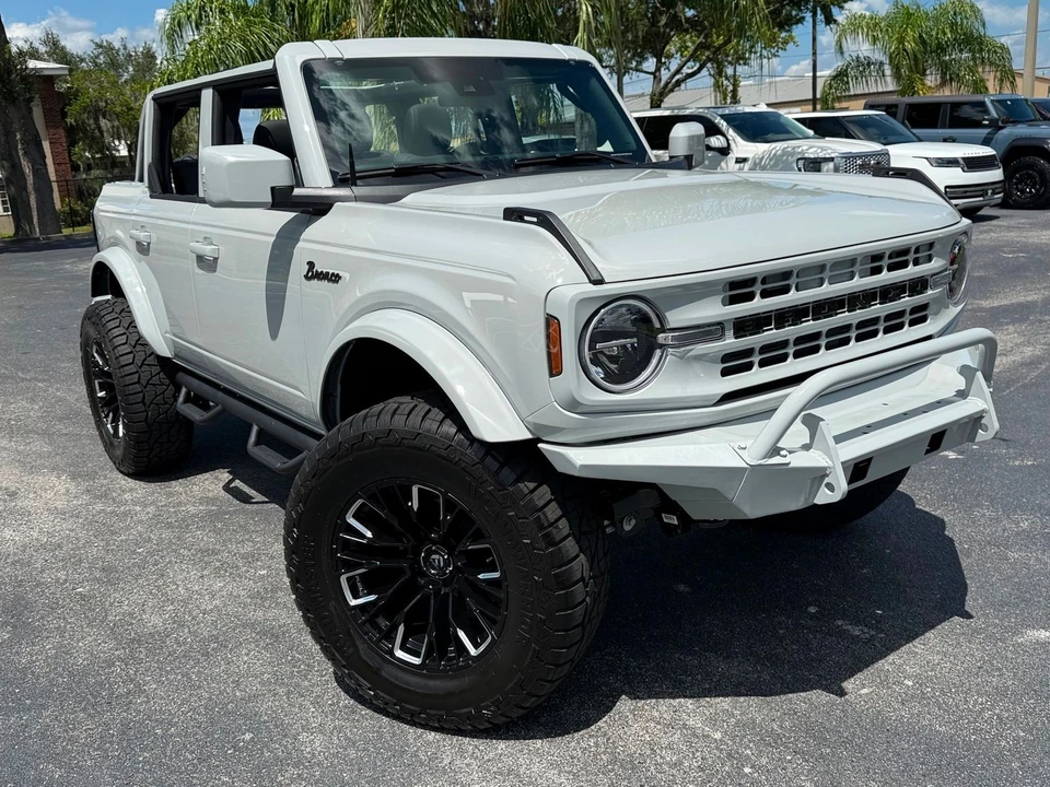 2026 Ford Bronco 6th Gen - Image 2 of 12