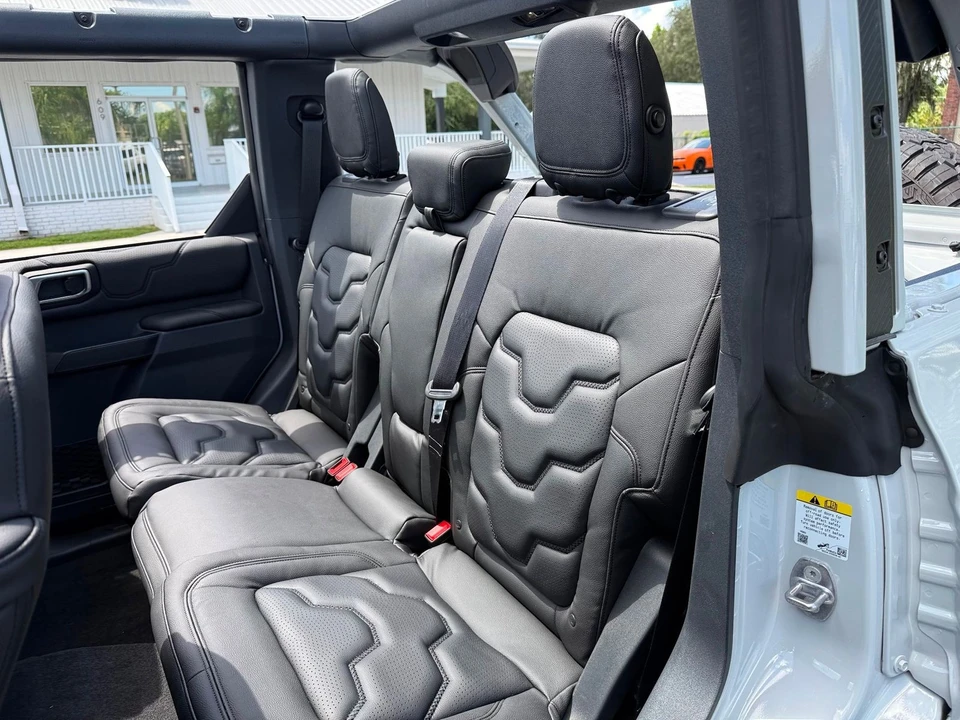 2026 Ford Bronco 6th Gen - Image 11 of 12