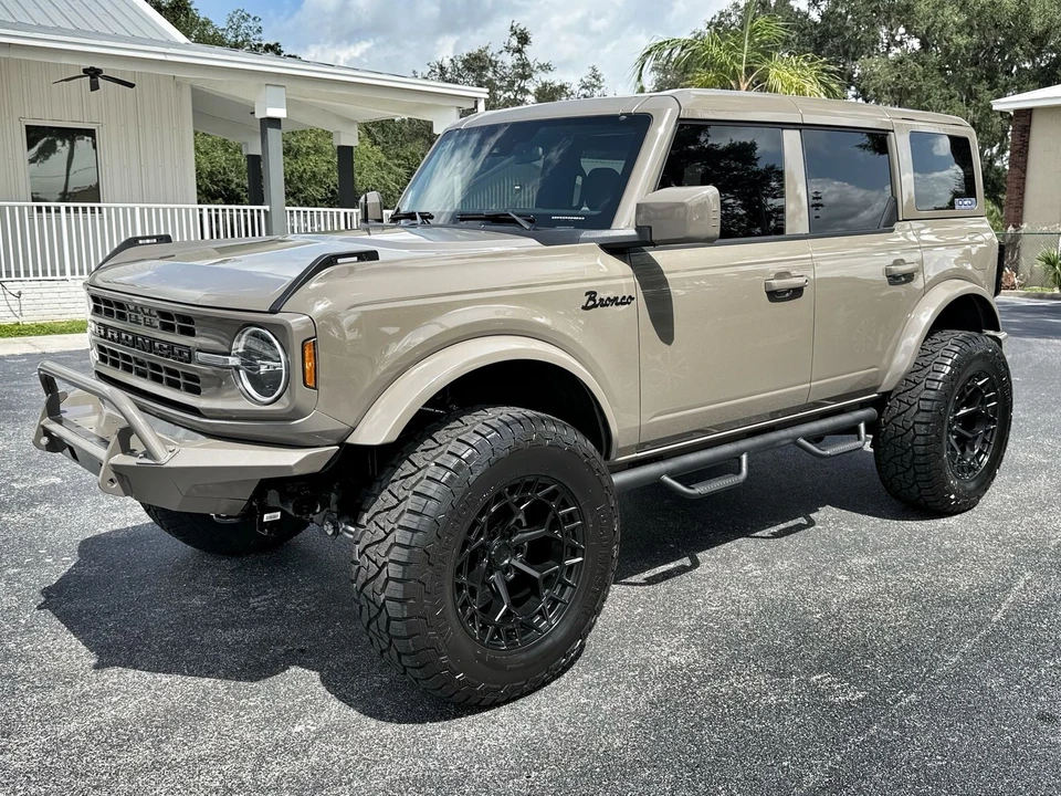 2026 Ford Bronco 6th Gen - Image 3 of 12