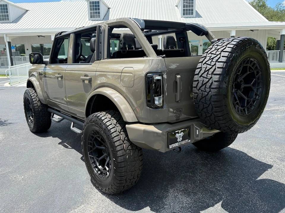 2026 Ford Bronco 6th Gen - Image 9 of 12
