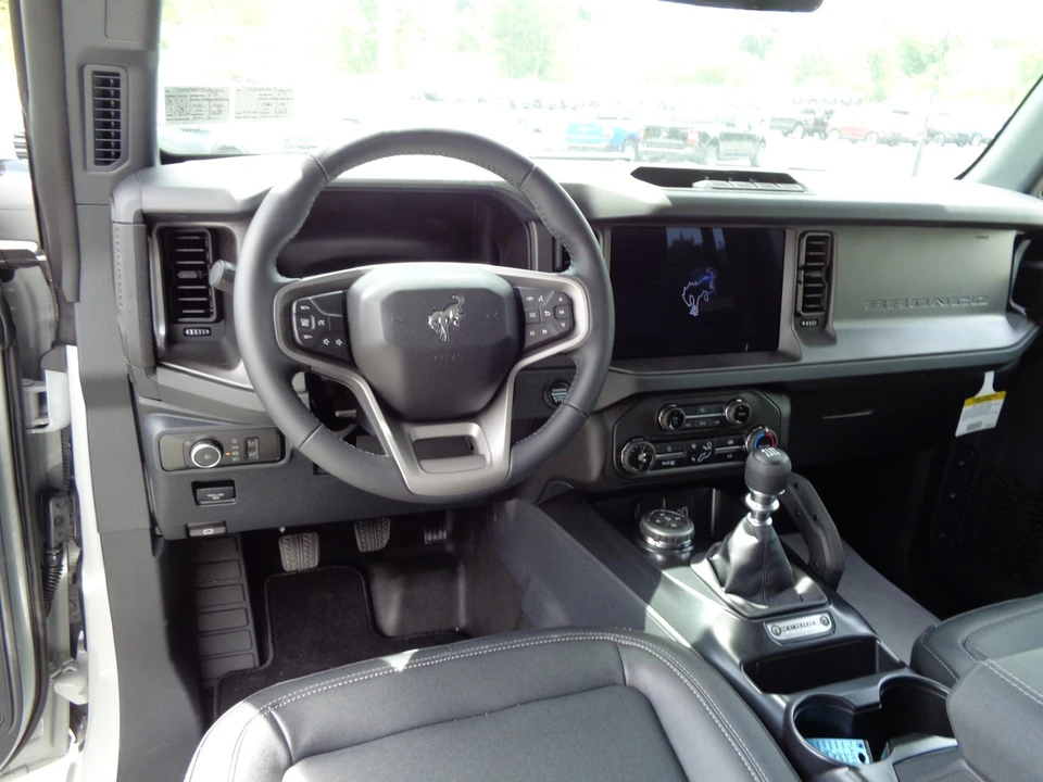 2026 Ford Bronco 6th Gen - Image 17 of 31