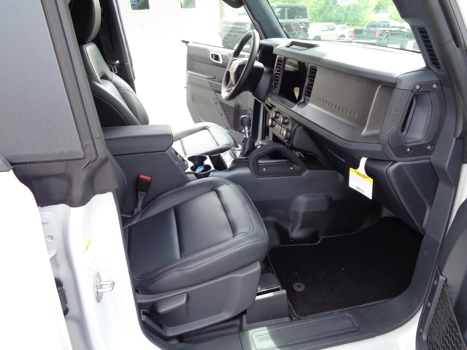 2026 Ford Bronco 6th Gen - Image 20 of 31