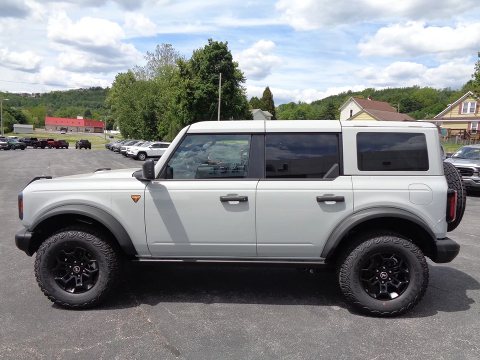 2026 Ford Bronco 6th Gen - Image 7 of 31