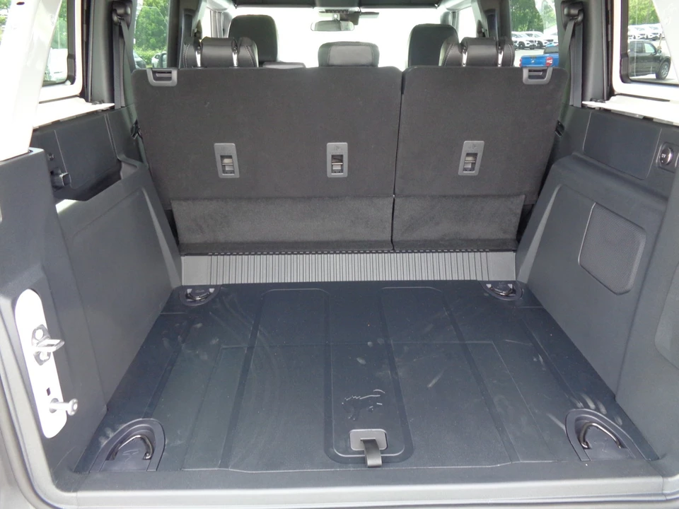 2026 Ford Bronco 6th Gen - Image 18 of 31