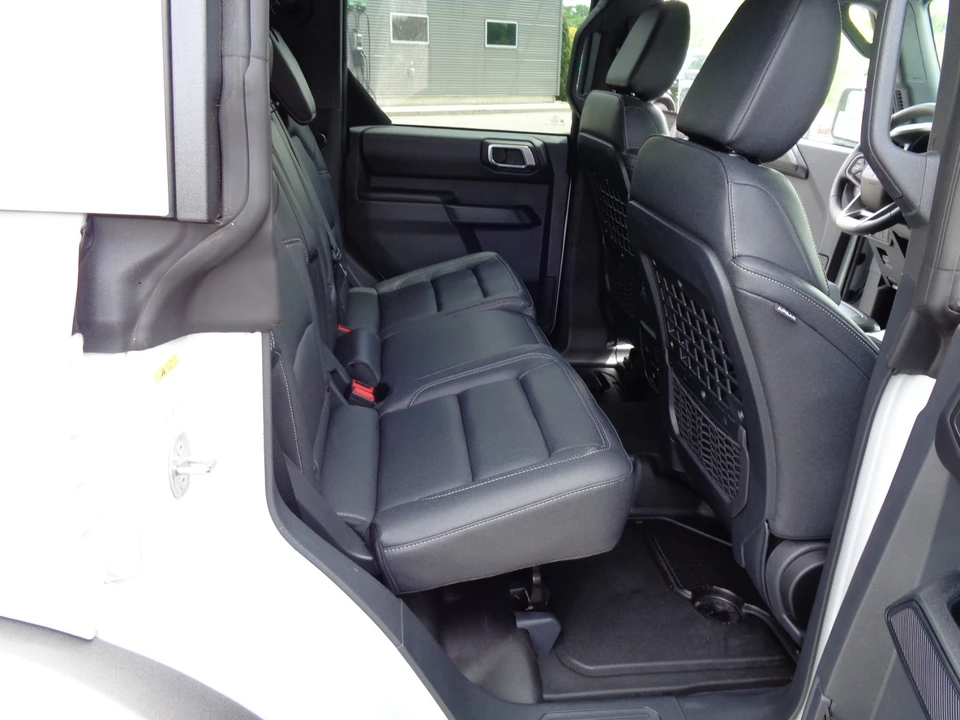 2026 Ford Bronco 6th Gen - Image 19 of 31