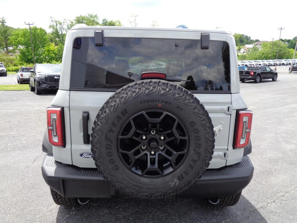 2026 Ford Bronco 6th Gen - Image 5 of 31