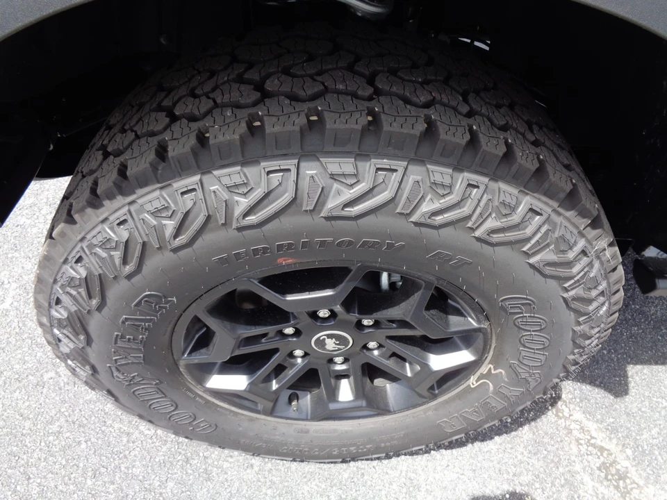 2026 Ford Bronco 6th Gen - Image 10 of 31